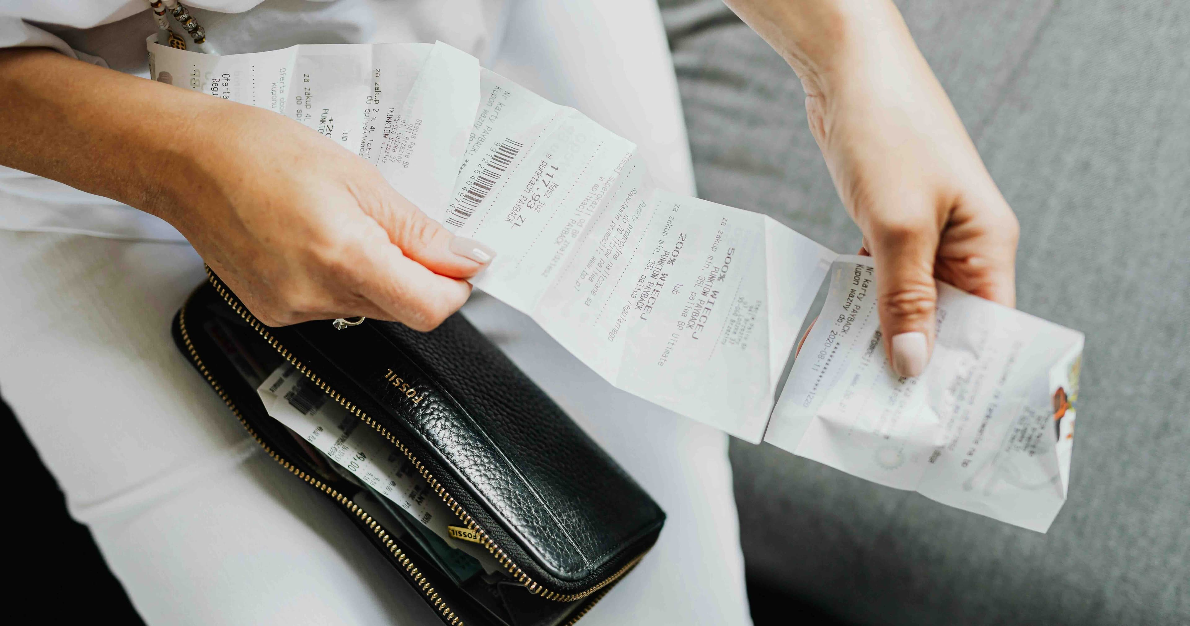 Splitting a transaction across multiple budget categories for accurate personal finance tracking