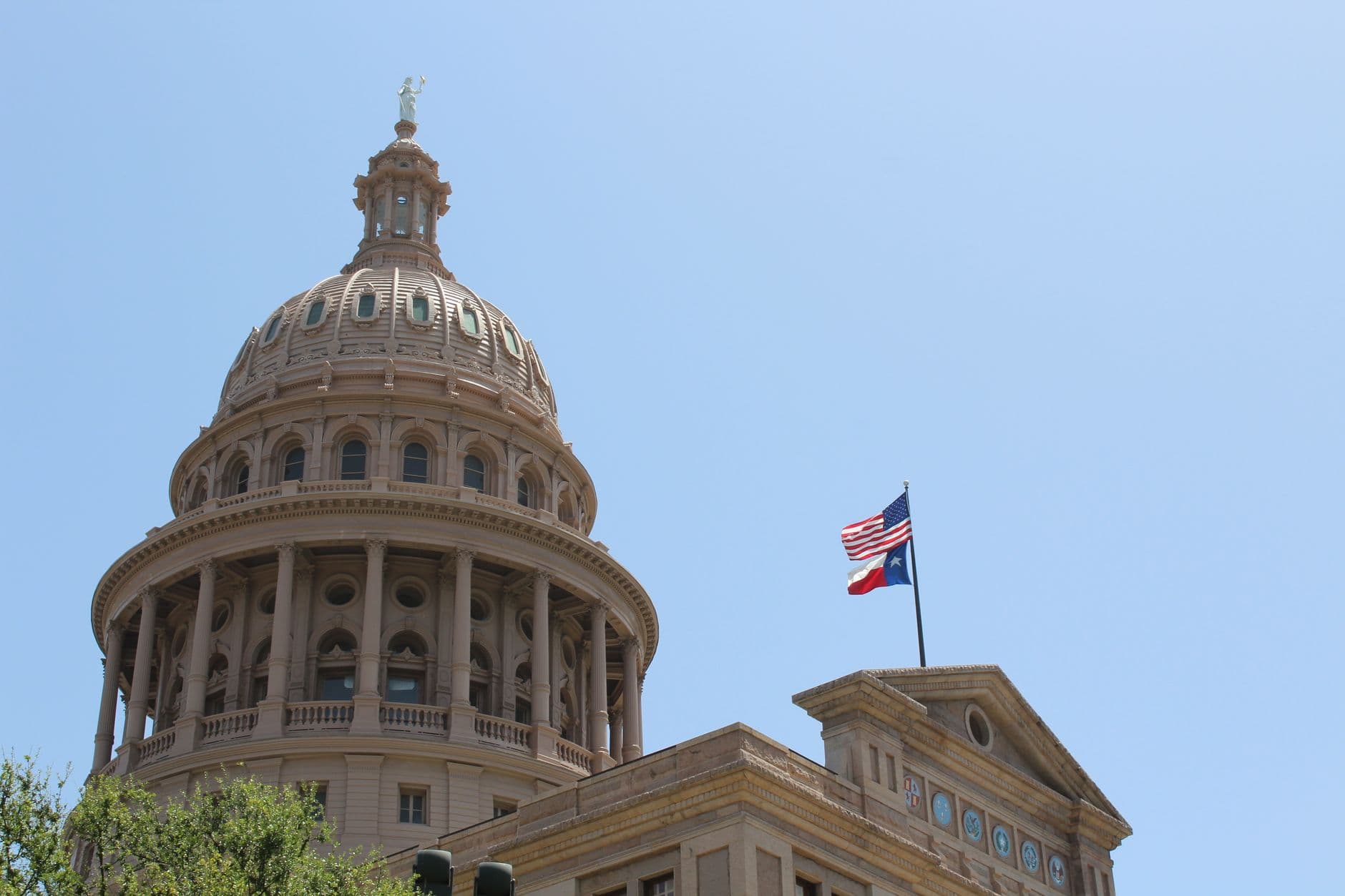 Texas state capitol building representing state tax policy changes for online marketplace sellers